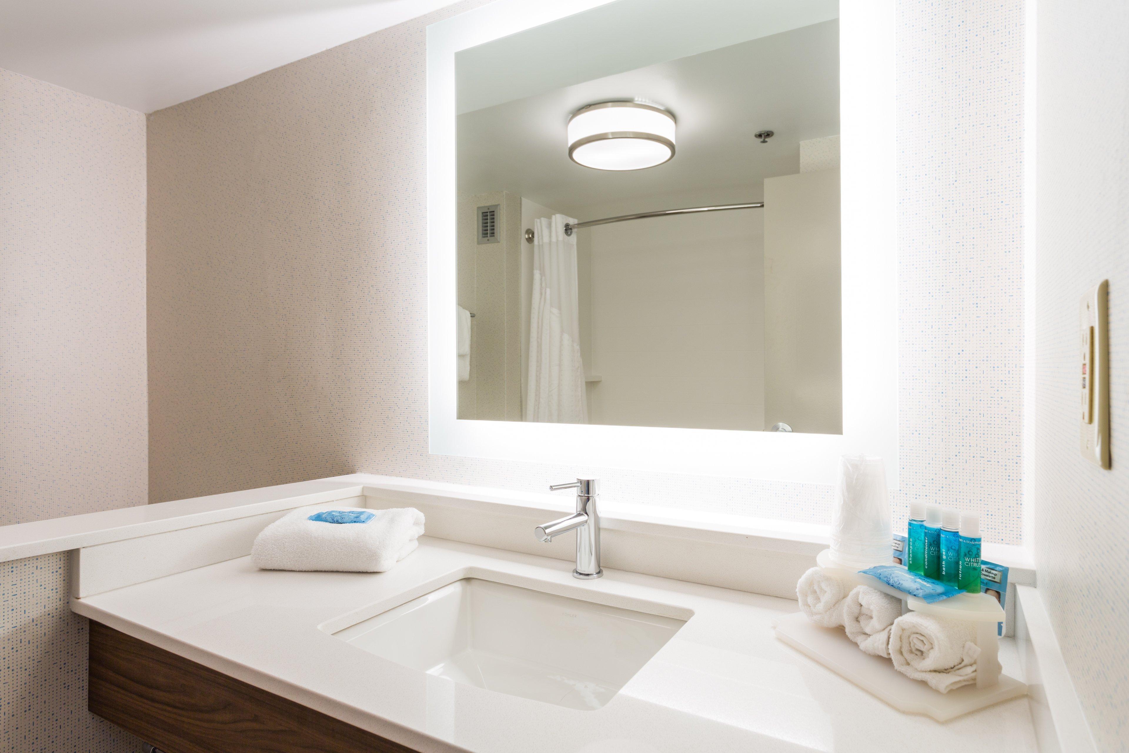 Holiday Inn Express & Suites Wilmington-University Center By Ihg Ngoại thất bức ảnh