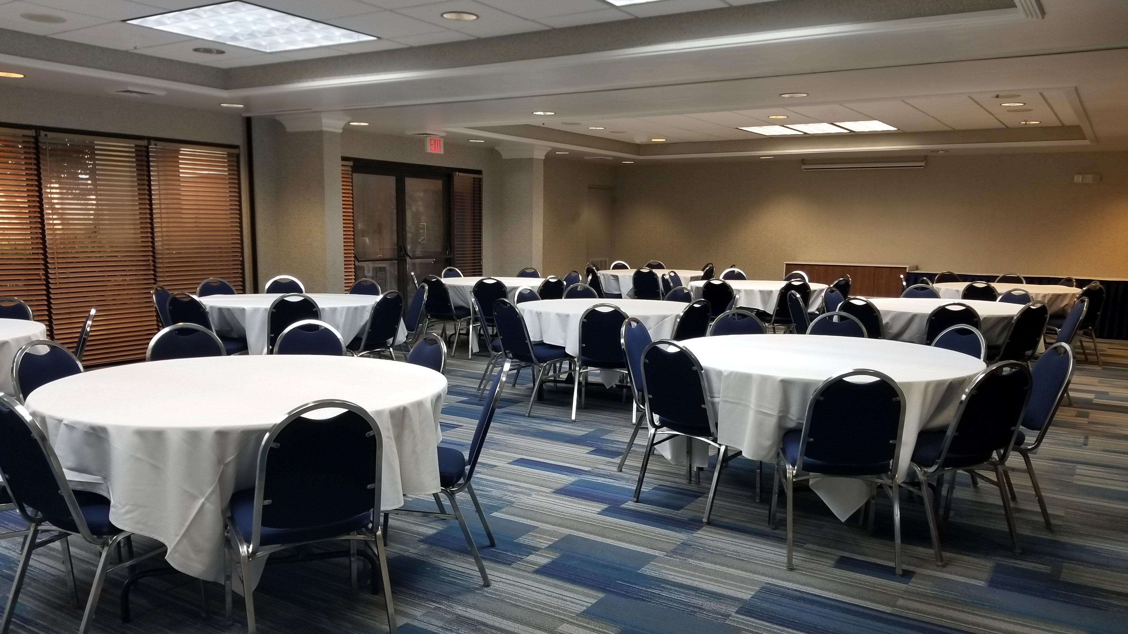 Holiday Inn Express & Suites Wilmington-University Center By Ihg Ngoại thất bức ảnh