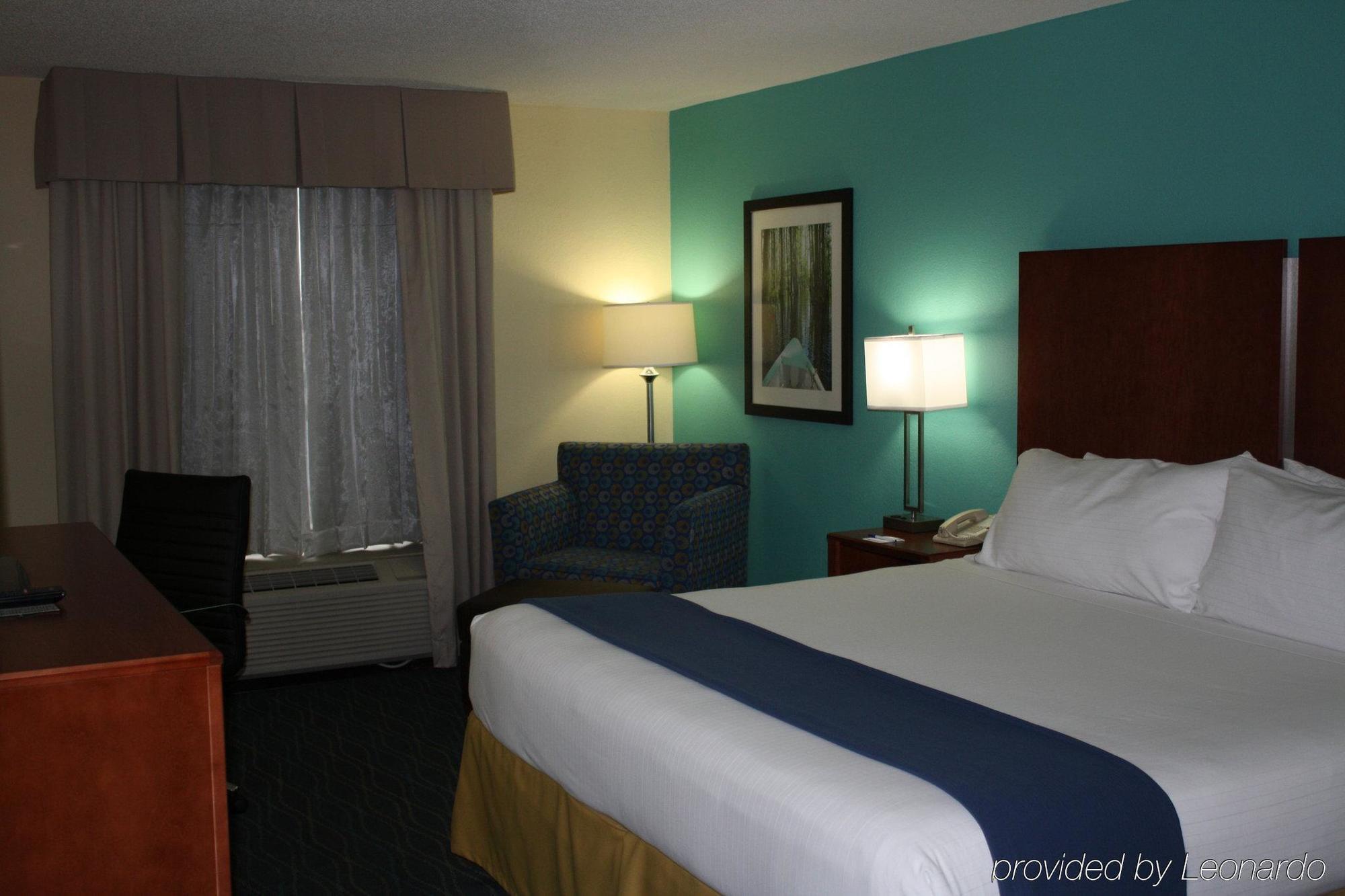 Holiday Inn Express & Suites Wilmington-University Center By Ihg Ngoại thất bức ảnh