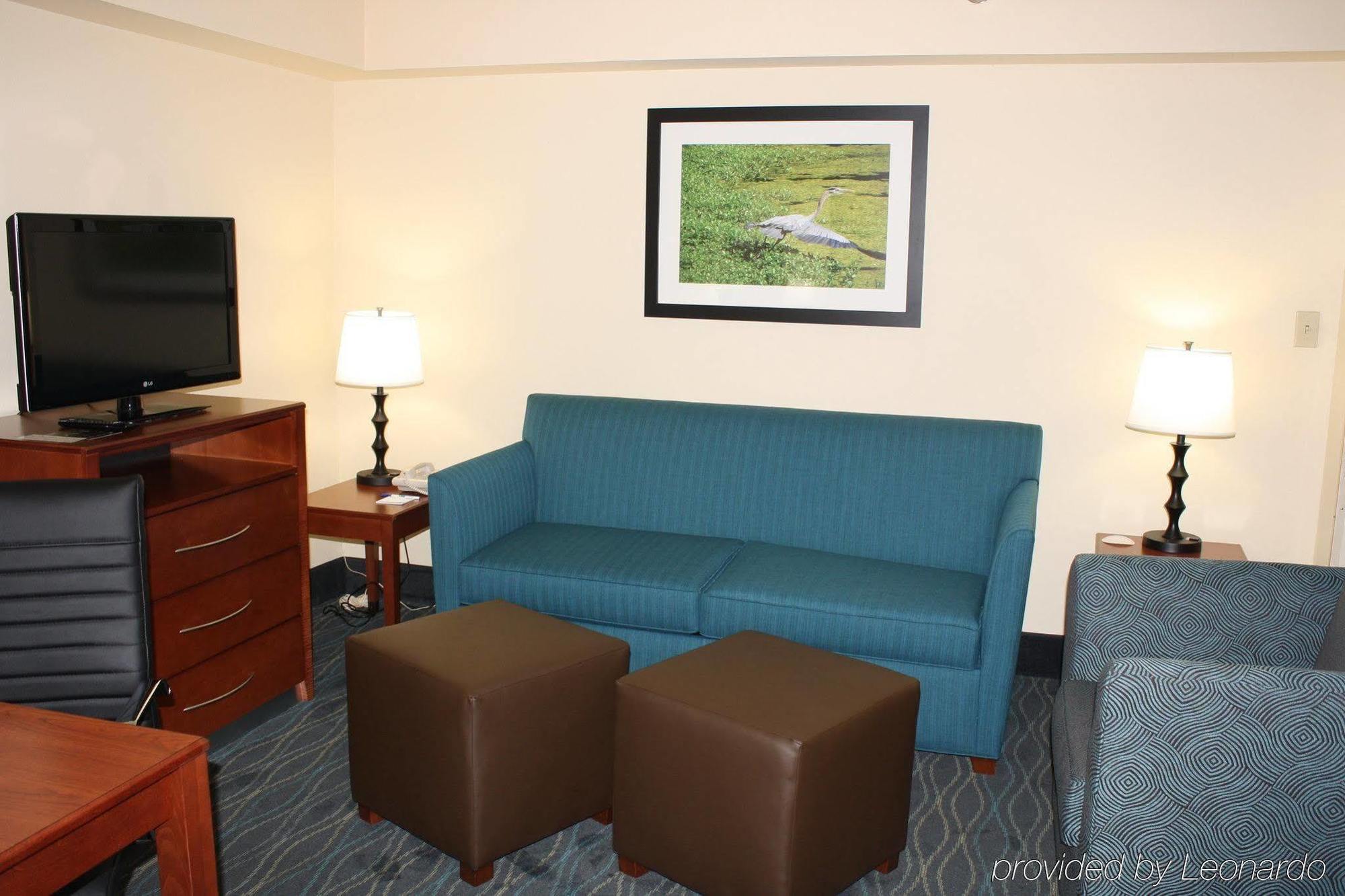 Holiday Inn Express & Suites Wilmington-University Center By Ihg Ngoại thất bức ảnh